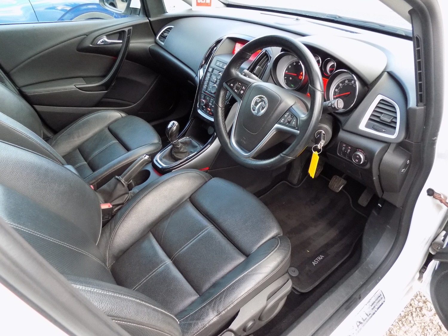 Used Vauxhall Astra 2015 for sale - 77607485: Photo 8