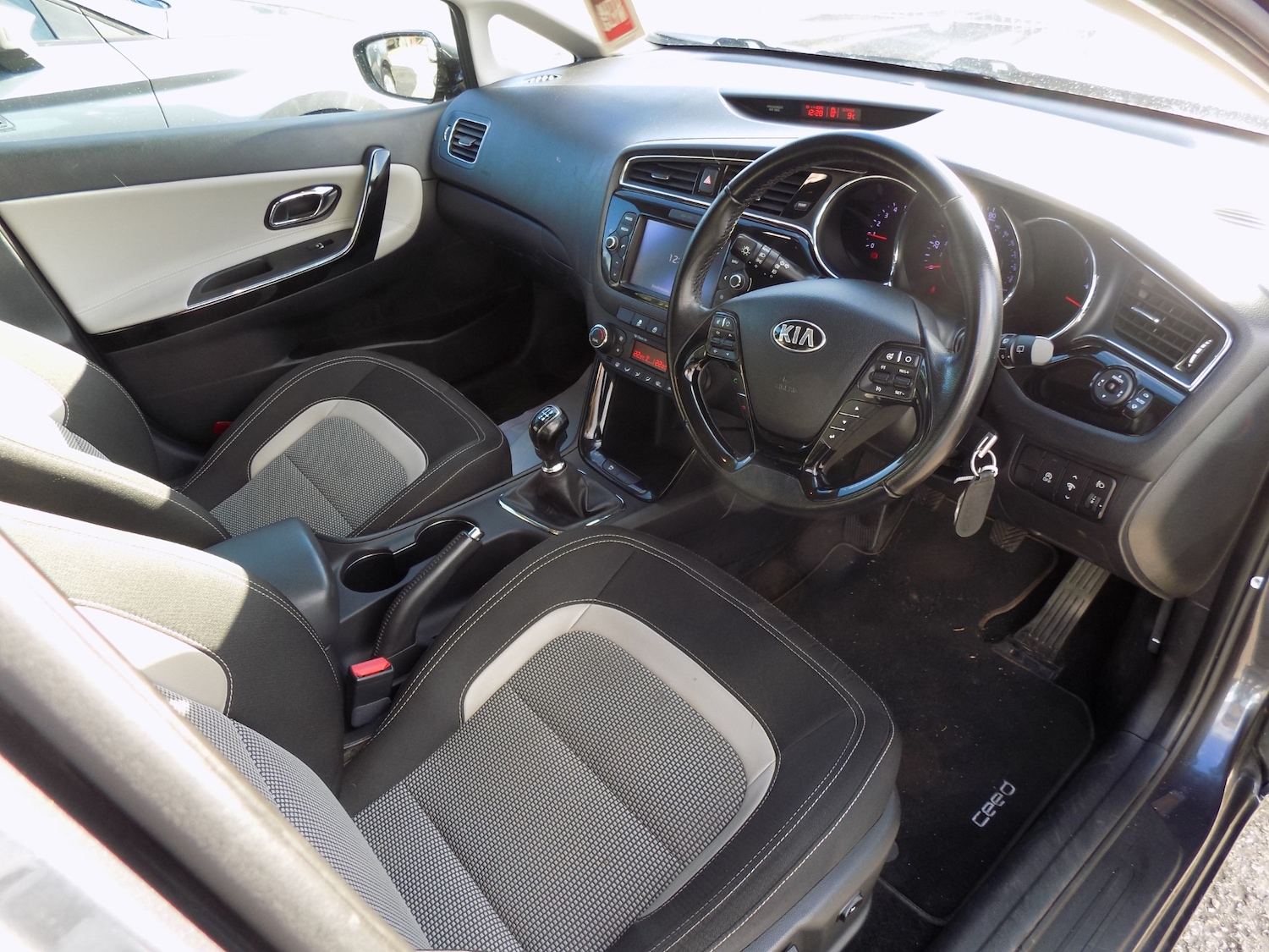 Used Kia Ceed 2016 for sale - 76626037: Photo 8