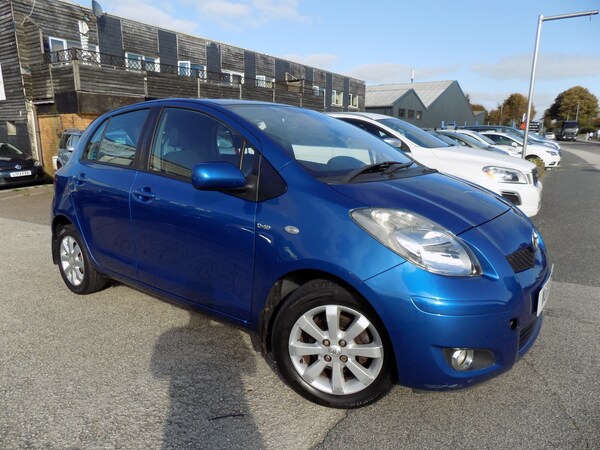 Used Toyota Yaris 2011 for sale - 75474456: Photo 1