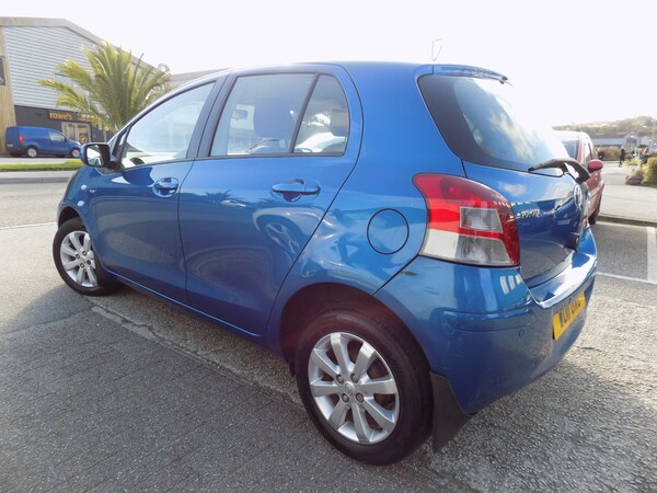 Used Toyota Yaris 2011 for sale - 75474456: Photo 3