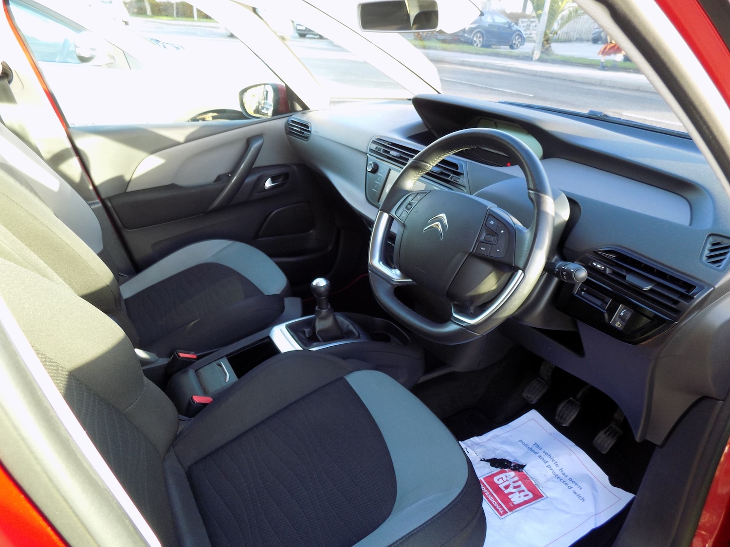 Used Citroen C4 Picasso 2014 for sale - 76450444: Photo 6