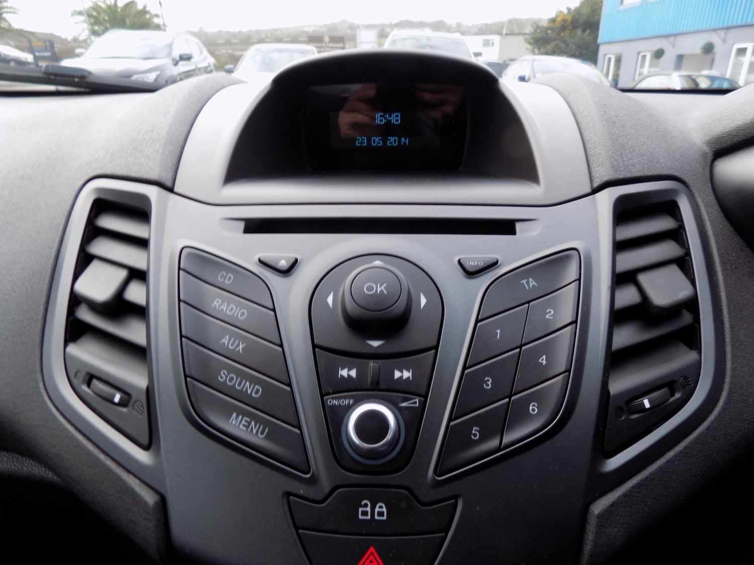 Used Ford Fiesta 2014 for sale - 77245873: Photo 10