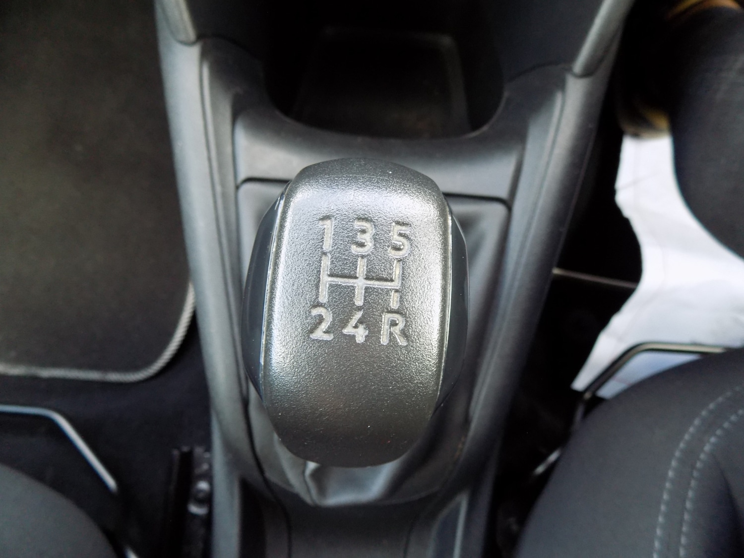 Used Peugeot 208 2012 for sale - 75566799: Photo 13