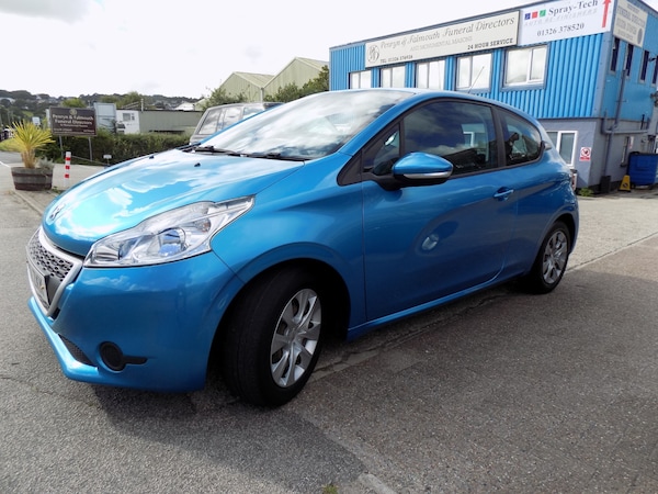Used Peugeot 208 2012 for sale - 75566799: Photo 2