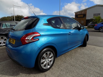 Used Peugeot 208 2012 for sale - 75566799: Photo