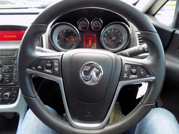 Used Vauxhall Astra GTC 2013 for sale - 76017084: Photo 10