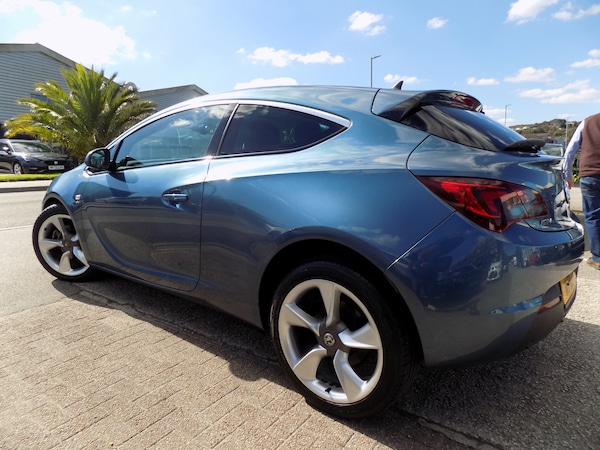 Used Vauxhall Astra GTC 2013 for sale - 76017084: Photo 3