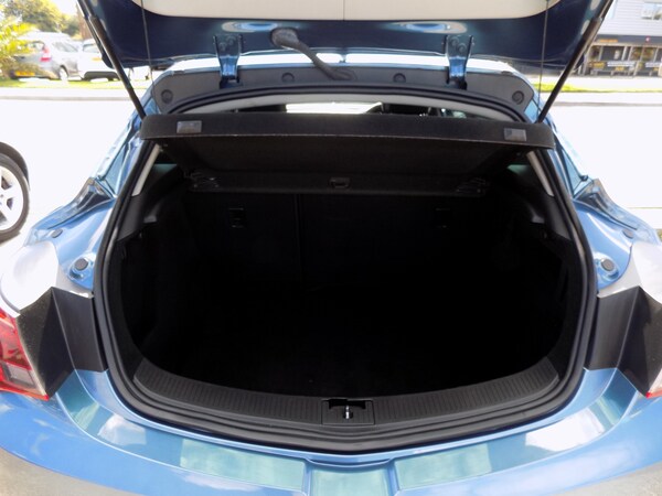 Used Vauxhall Astra GTC 2013 for sale - 76017084: Photo 5