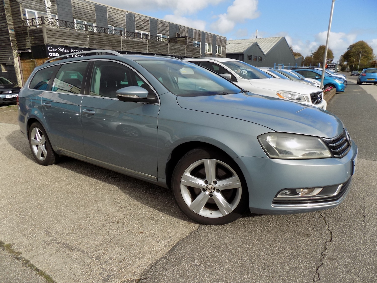Used Volkswagen Passat 2011 for sale - 76299150: Photo 1