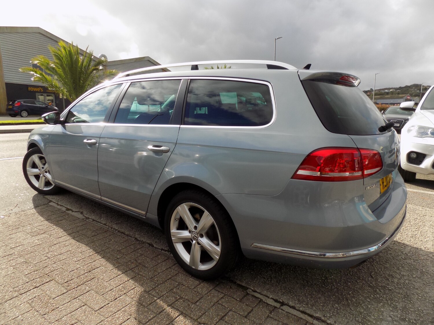 Used Volkswagen Passat 2011 for sale - 76299150: Photo 3