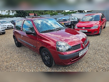 Used Renault Clio 2002 for sale - 75376581: Photo