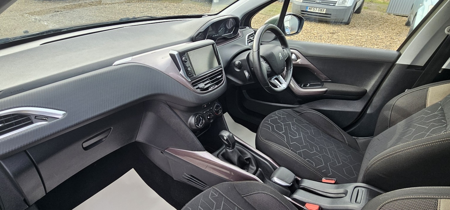 Used Peugeot 2008 2014 for sale - 77173221: Photo 10