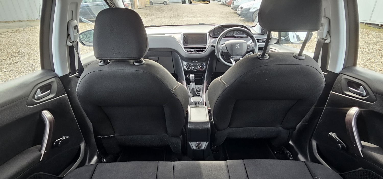 Used Peugeot 2008 2014 for sale - 77173221: Photo 13