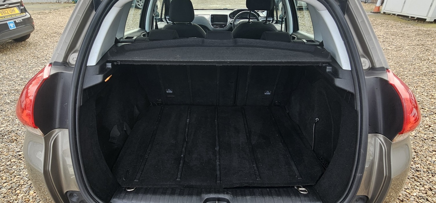 Used Peugeot 2008 2014 for sale - 77173221: Photo 14