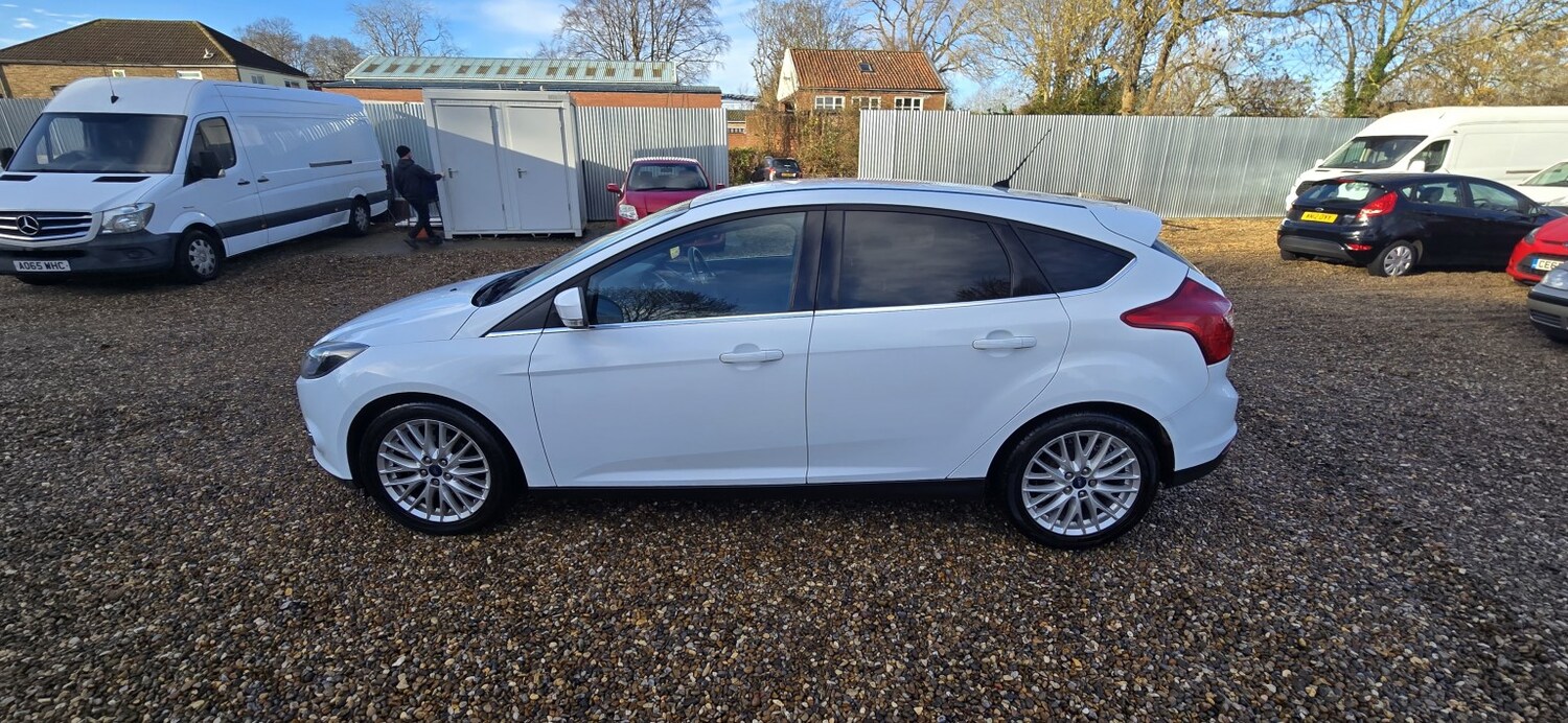 Used Ford Focus 2014 for sale - 76858888: Photo 8