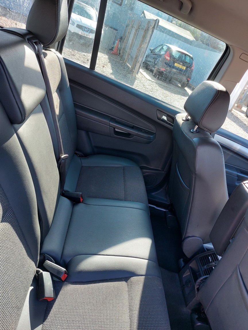 Used Vauxhall Zafira 2009 for sale - 77921436: Photo 12