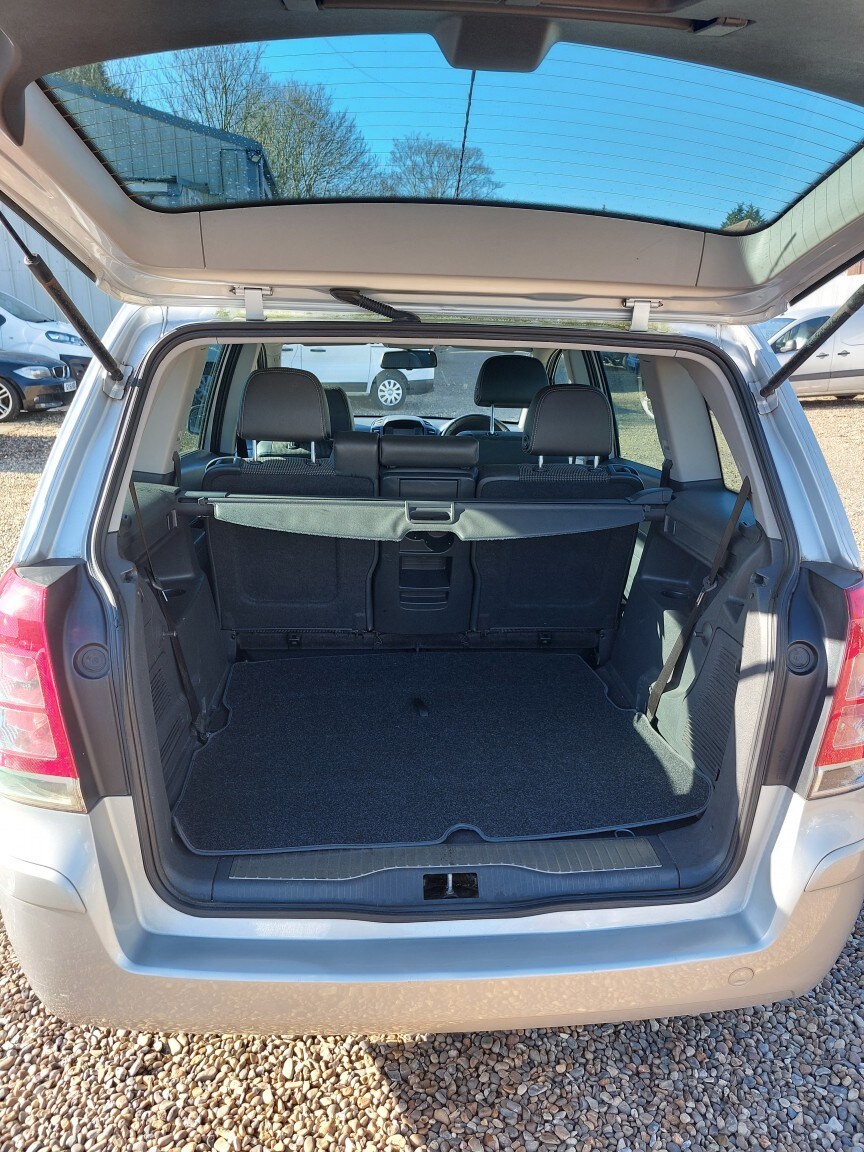 Used Vauxhall Zafira 2009 for sale - 77921436: Photo 15