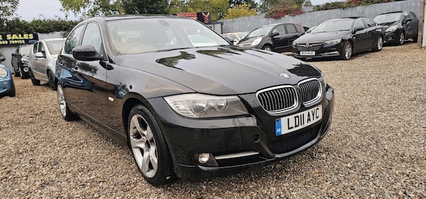 Used BMW 3 Series 2011 for sale - 76237122: Photo 1