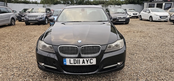 Used BMW 3 Series 2011 for sale - 76237122: Photo 2