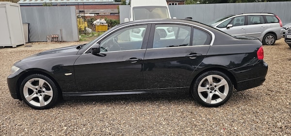 Used BMW 3 Series 2011 for sale - 76237122: Photo 4