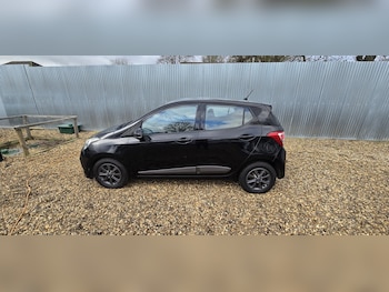 Used Hyundai i10 2014 for sale - 77409561: Photo