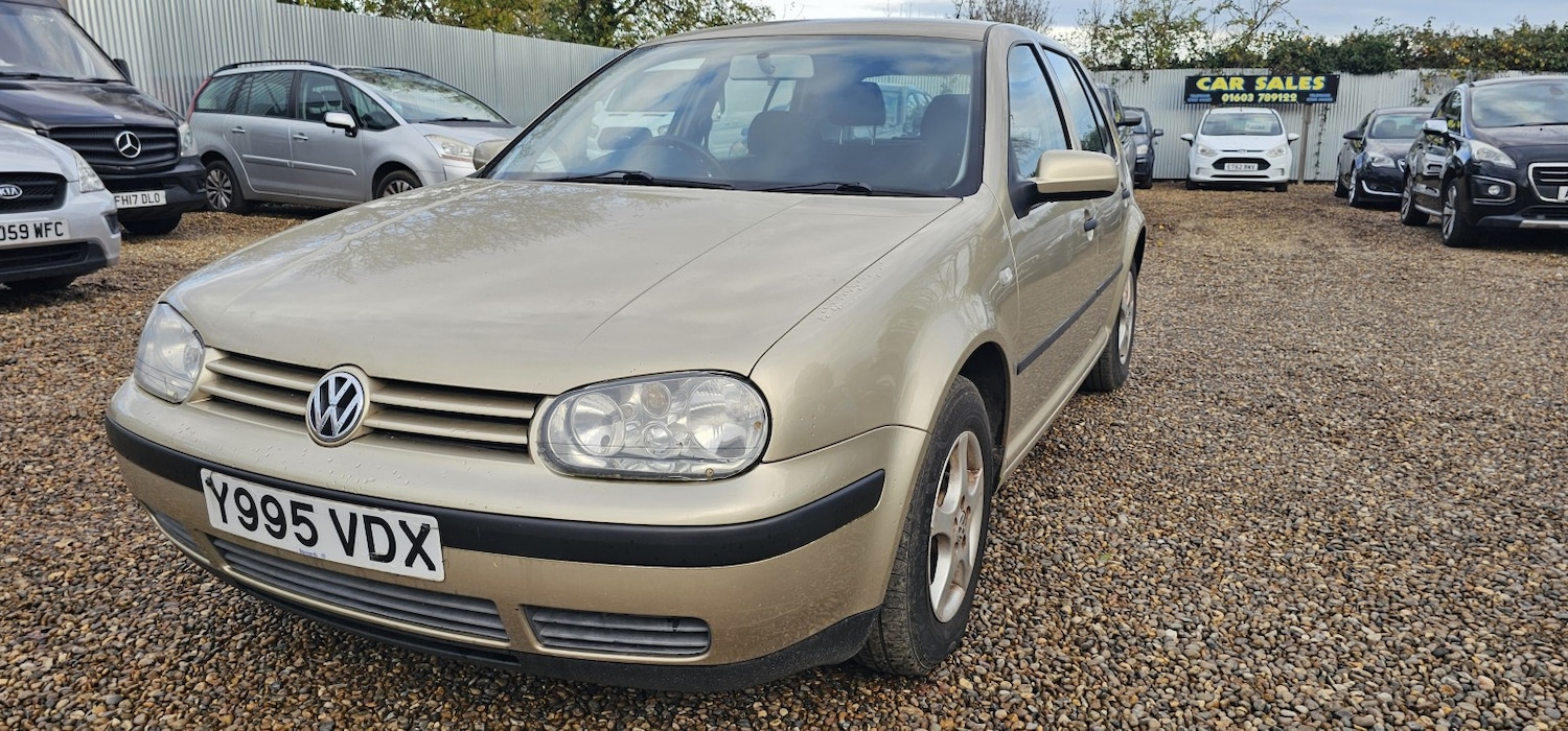 Used Volkswagen Golf 2001 for sale - 76769500: Photo 3