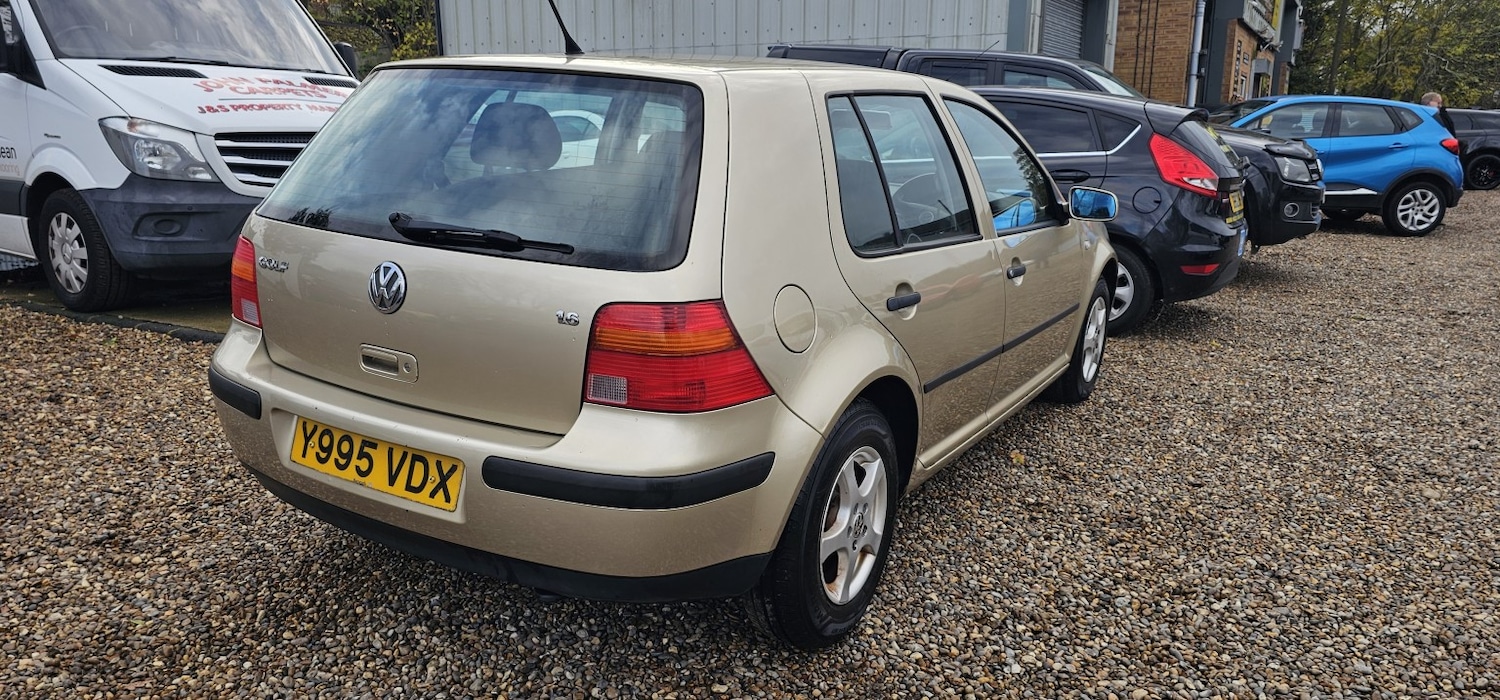 Used Volkswagen Golf 2001 for sale - 76769500: Photo 7