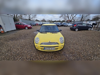 Used MINI Hatch 2005 for sale - 76799107: Photo