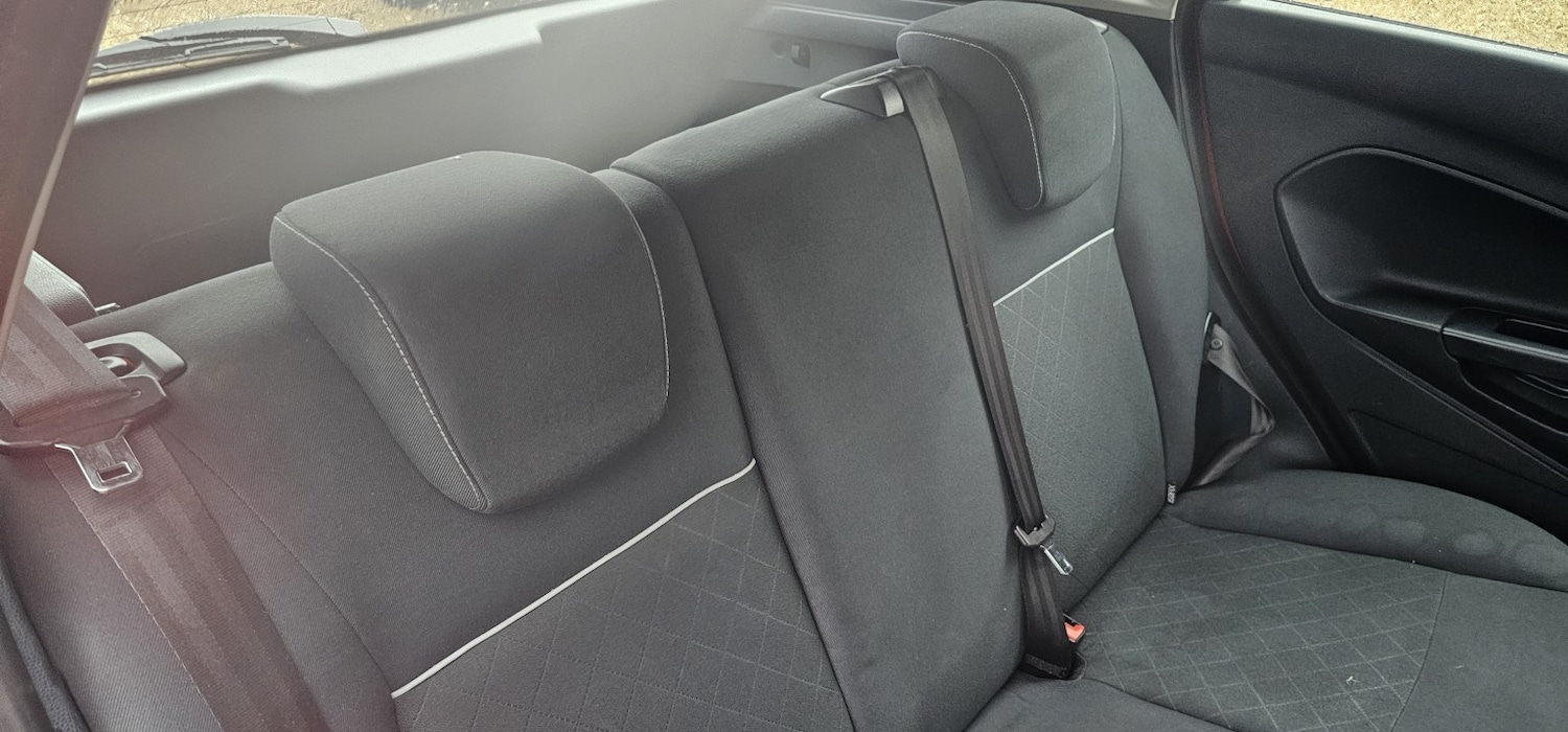 Used Ford Fiesta 2012 for sale - 76576901: Photo 11