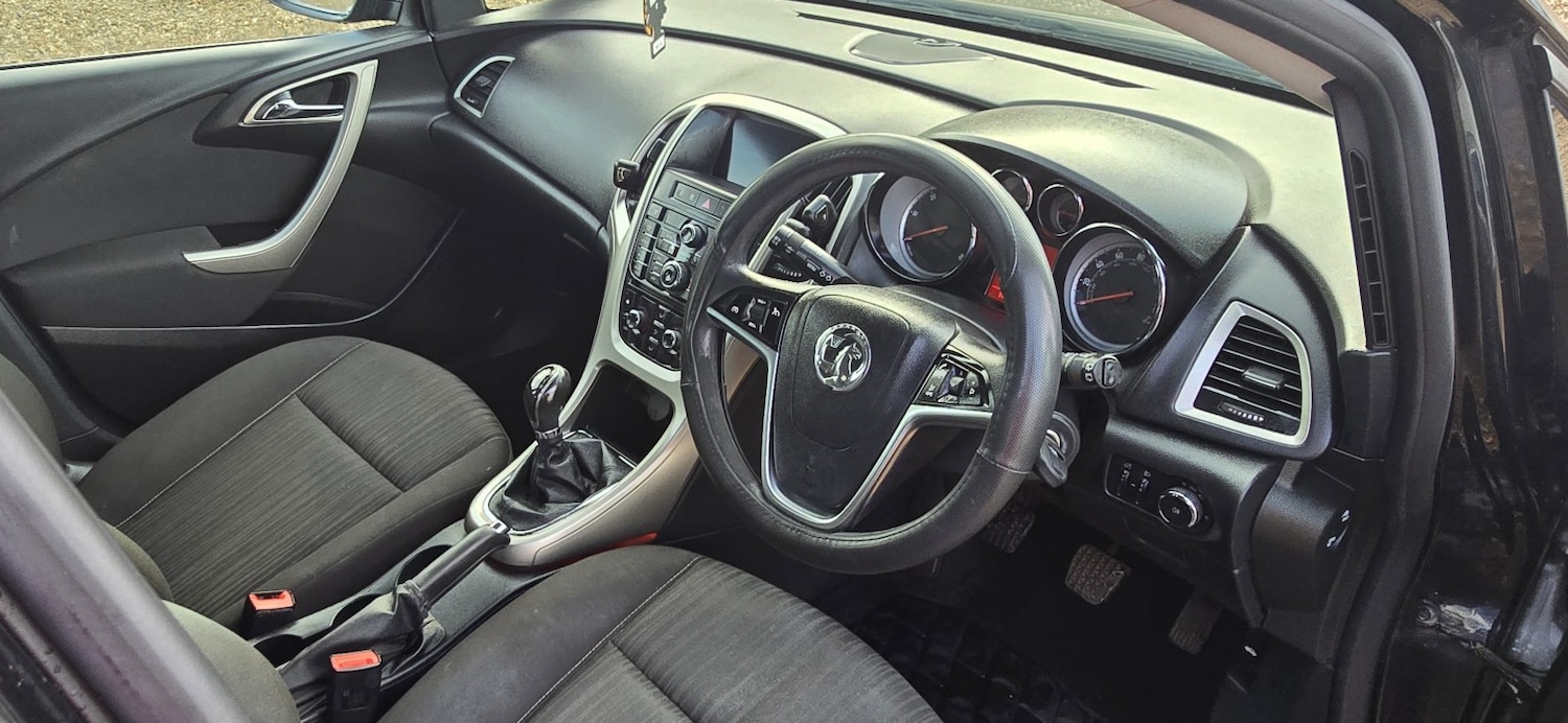 Used Vauxhall Astra 2012 for sale - 77438361: Photo 10