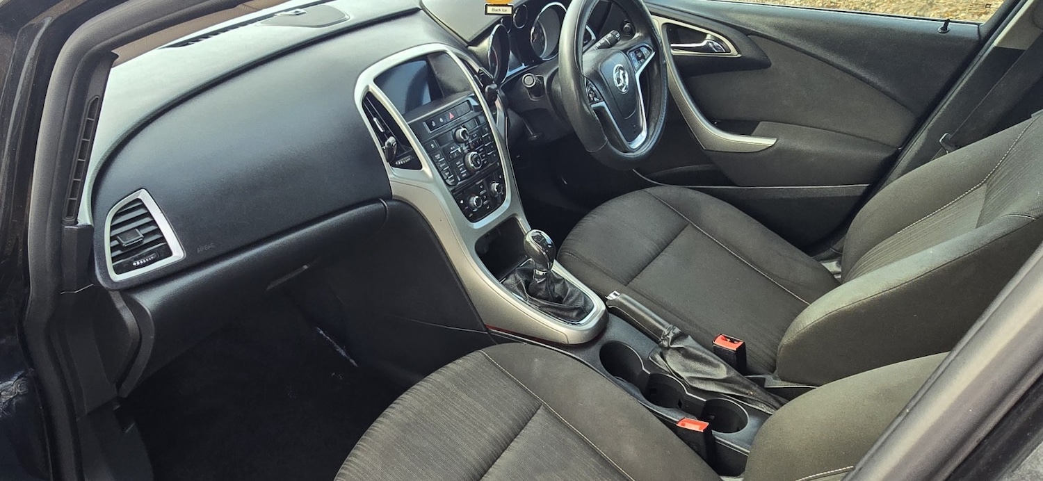 Used Vauxhall Astra 2012 for sale - 77438361: Photo 11