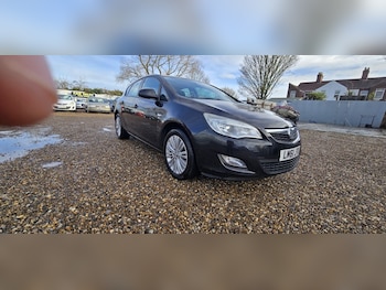 Used Vauxhall Astra 2012 for sale - 77438361: Photo