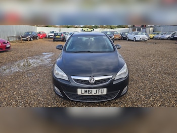 Used Vauxhall Astra 2012 for sale - 77438361: Photo