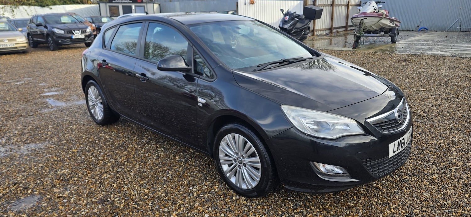 Used Vauxhall Astra 2012 for sale - 77438361: Photo 3