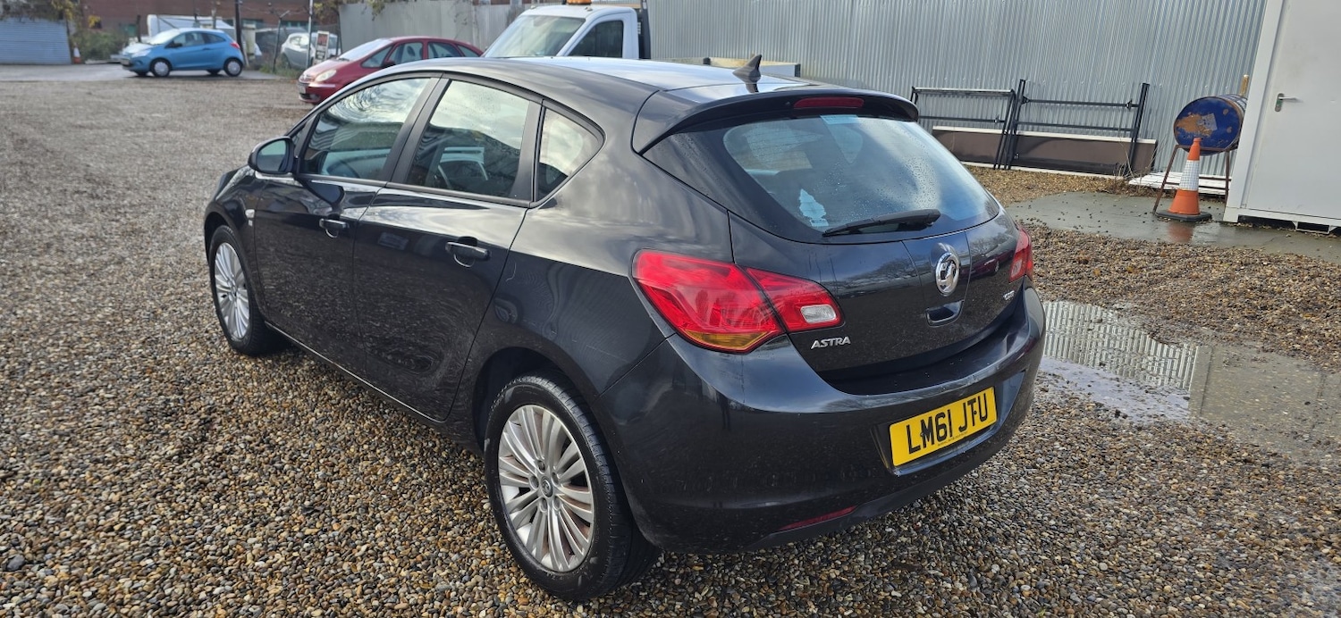 Used Vauxhall Astra 2012 for sale - 77438361: Photo 7