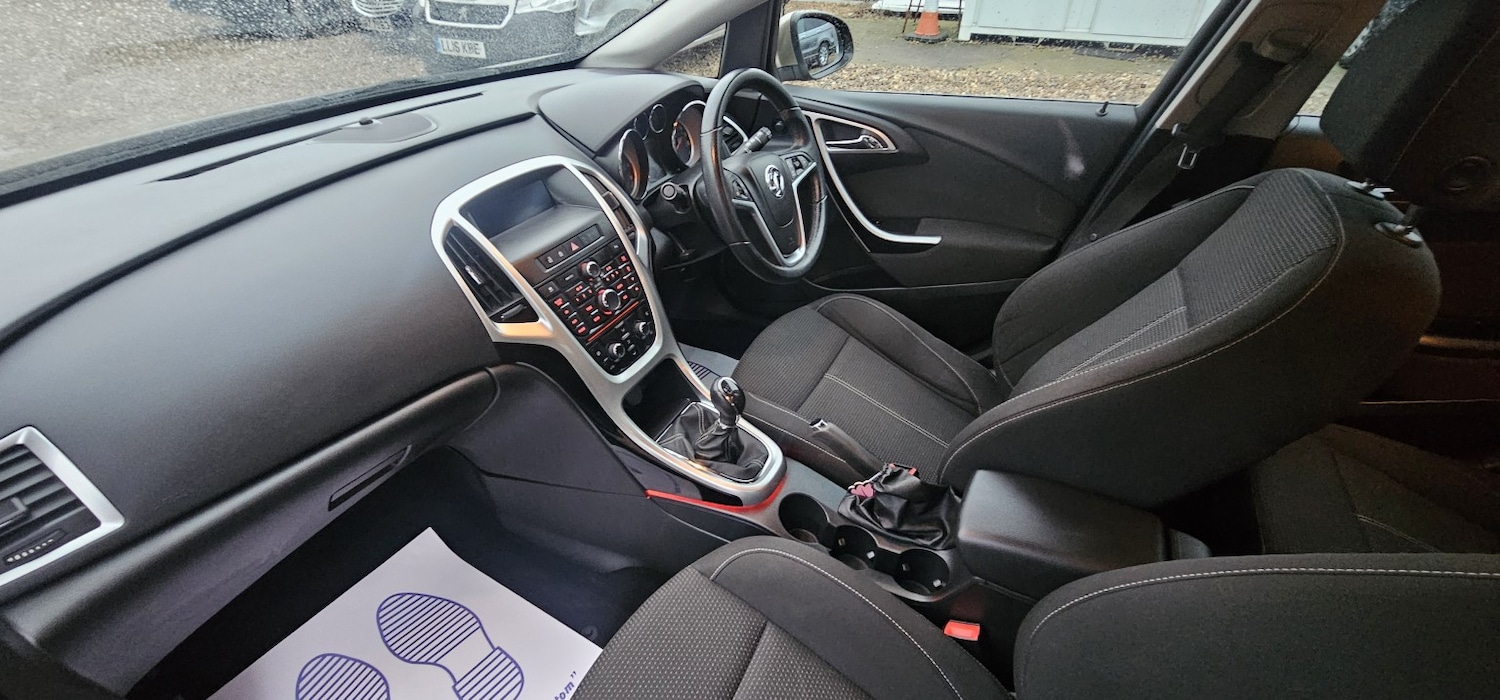 Used Vauxhall Astra 2013 for sale - 77166157: Photo 10