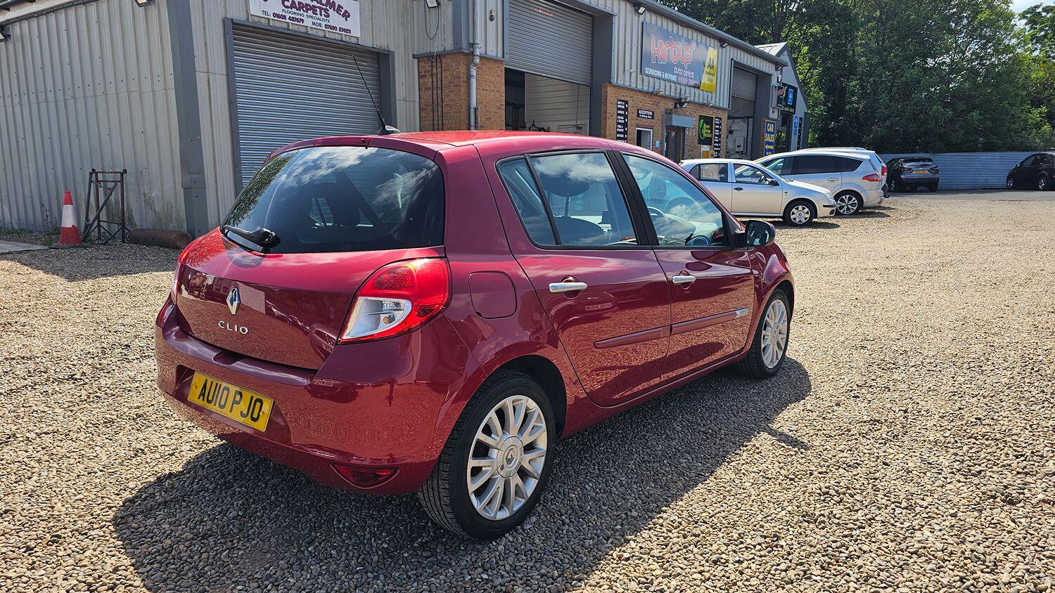 Used Renault Clio 2010 for sale - 76219577: Photo 7