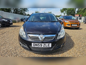 Used Vauxhall Corsa 2010 for sale - 76219582: Photo 2