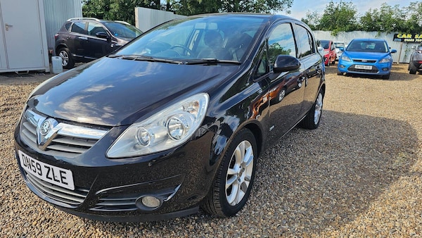 Used Vauxhall Corsa 2010 for sale - 76219582: Photo 3
