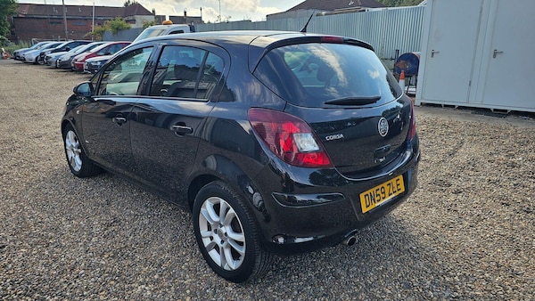 Used Vauxhall Corsa 2010 for sale - 76219582: Photo 5