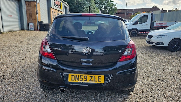 Used Vauxhall Corsa 2010 for sale - 76219582: Photo 6
