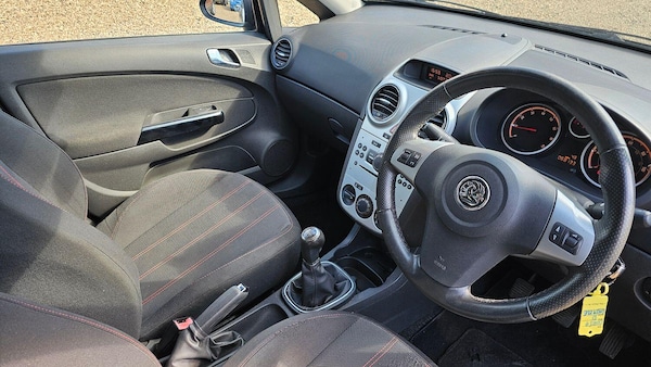 Used Vauxhall Corsa 2010 for sale - 76219582: Photo 9
