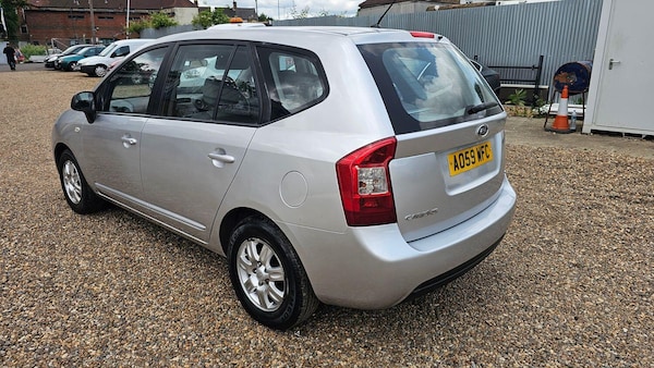 Used Kia Carens 2009 for sale - 76219589: Photo 5