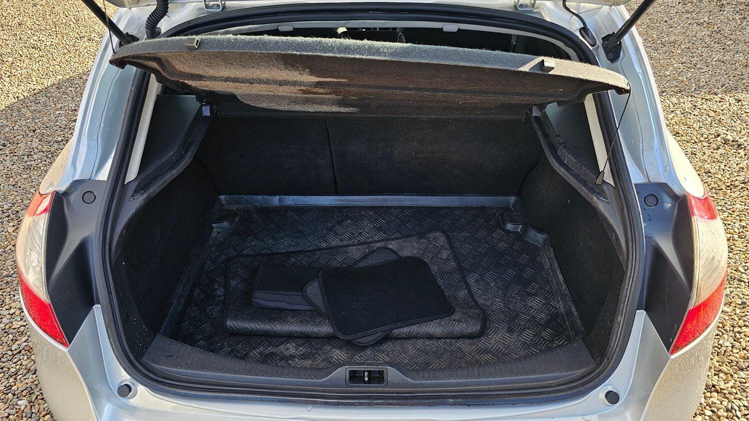 Used Renault Megane 2014 for sale - 76219591: Photo 14