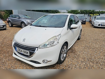 Used Peugeot 208 2015 for sale - 76560070: Photo