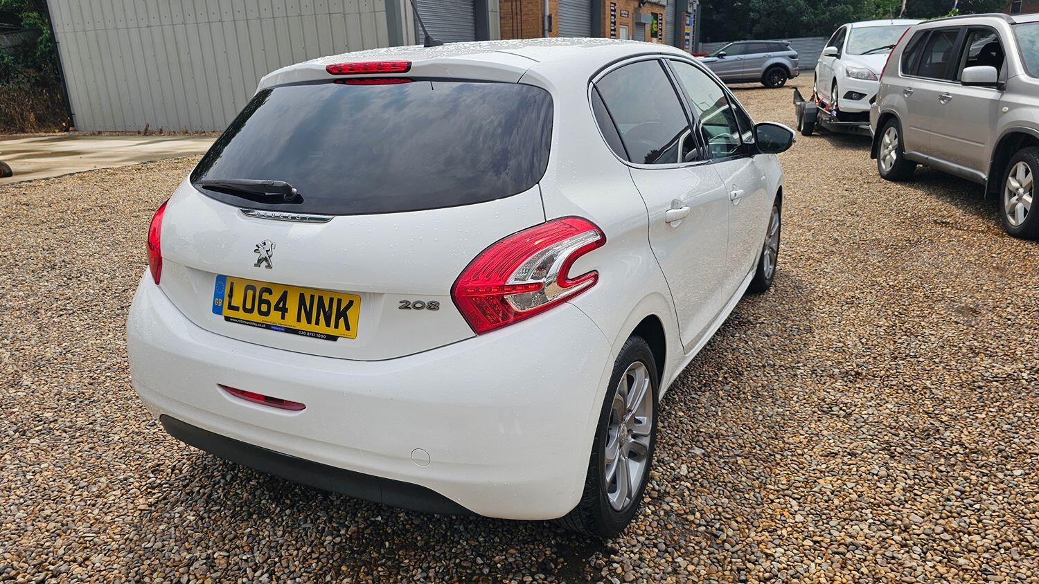 Used Peugeot 208 2015 for sale - 76560070: Photo 6