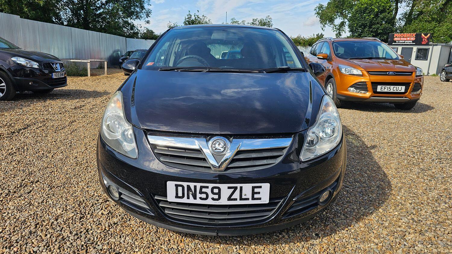 Used Vauxhall Corsa 2010 for sale - 76734791: Photo 2