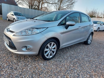 Used Ford Fiesta 2010 for sale - 77609921: Photo