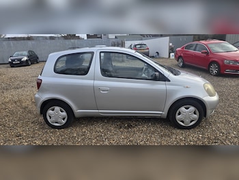 Used Toyota Yaris 2002 for sale - 77609914: Photo