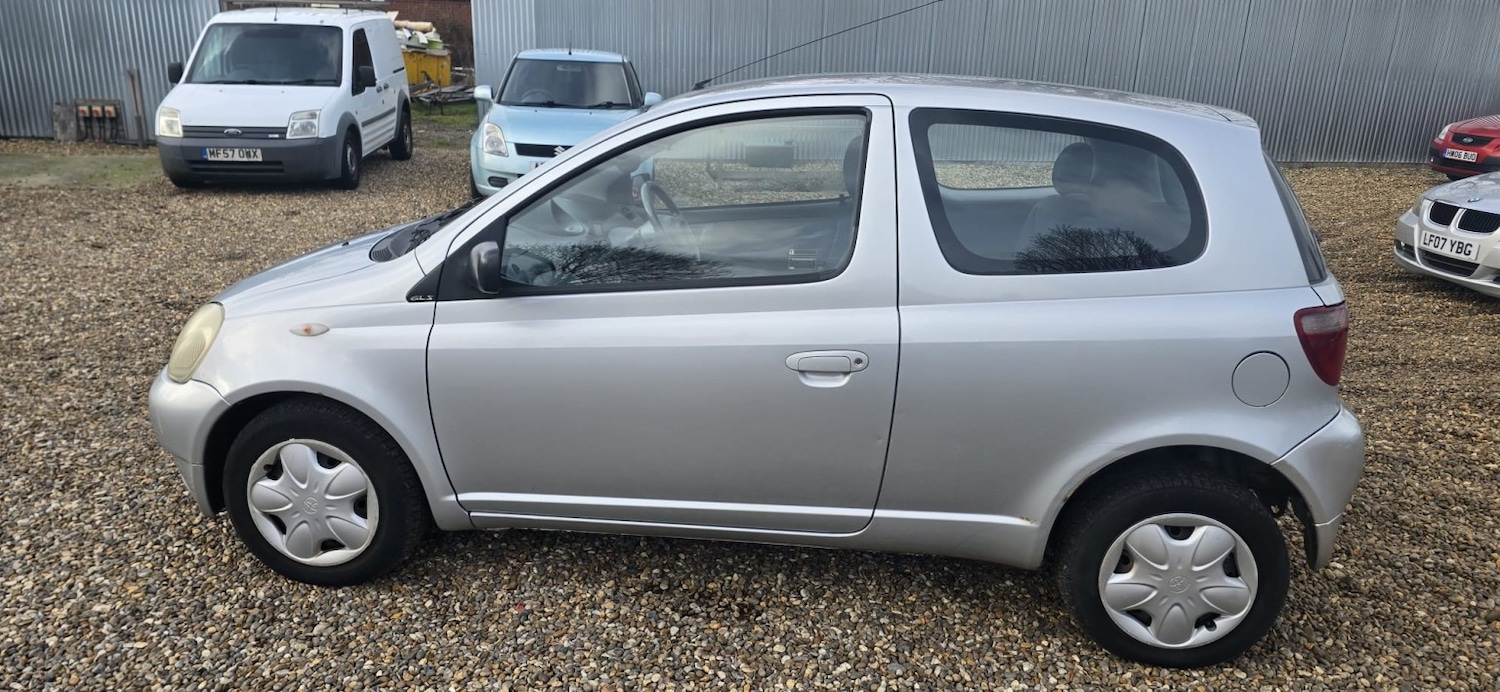 Used Toyota Yaris 2002 for sale - 77609914: Photo 8